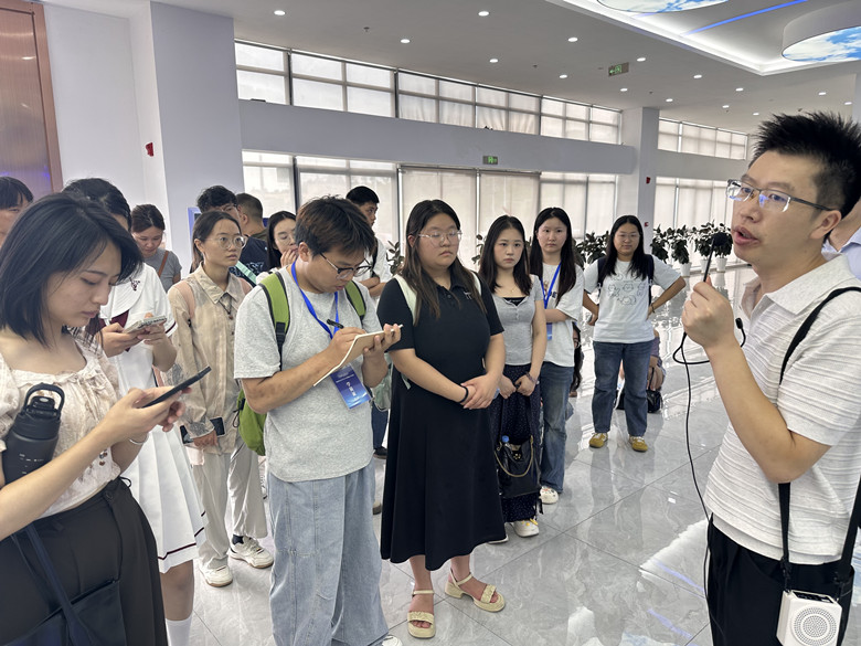 企业参访6_副本.jpg